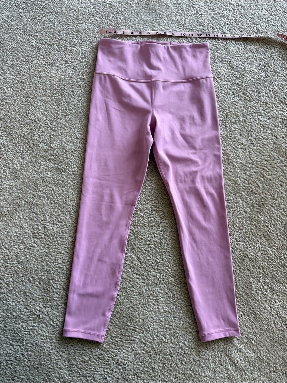 Athleta Waterlily Elation 7/8 leggings Size Small from Spring 26